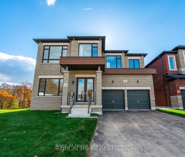 Detached at 94 Smokey Hollow Place, Hamilton, ON L0R 2H1