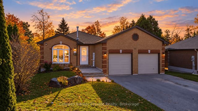 Detached at 15 Nakiska Court, Barrie, ON L4N 8C4
