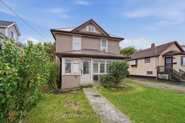 Detached at 27 Christmas Street, Port Colborne, ON L3K 1M3