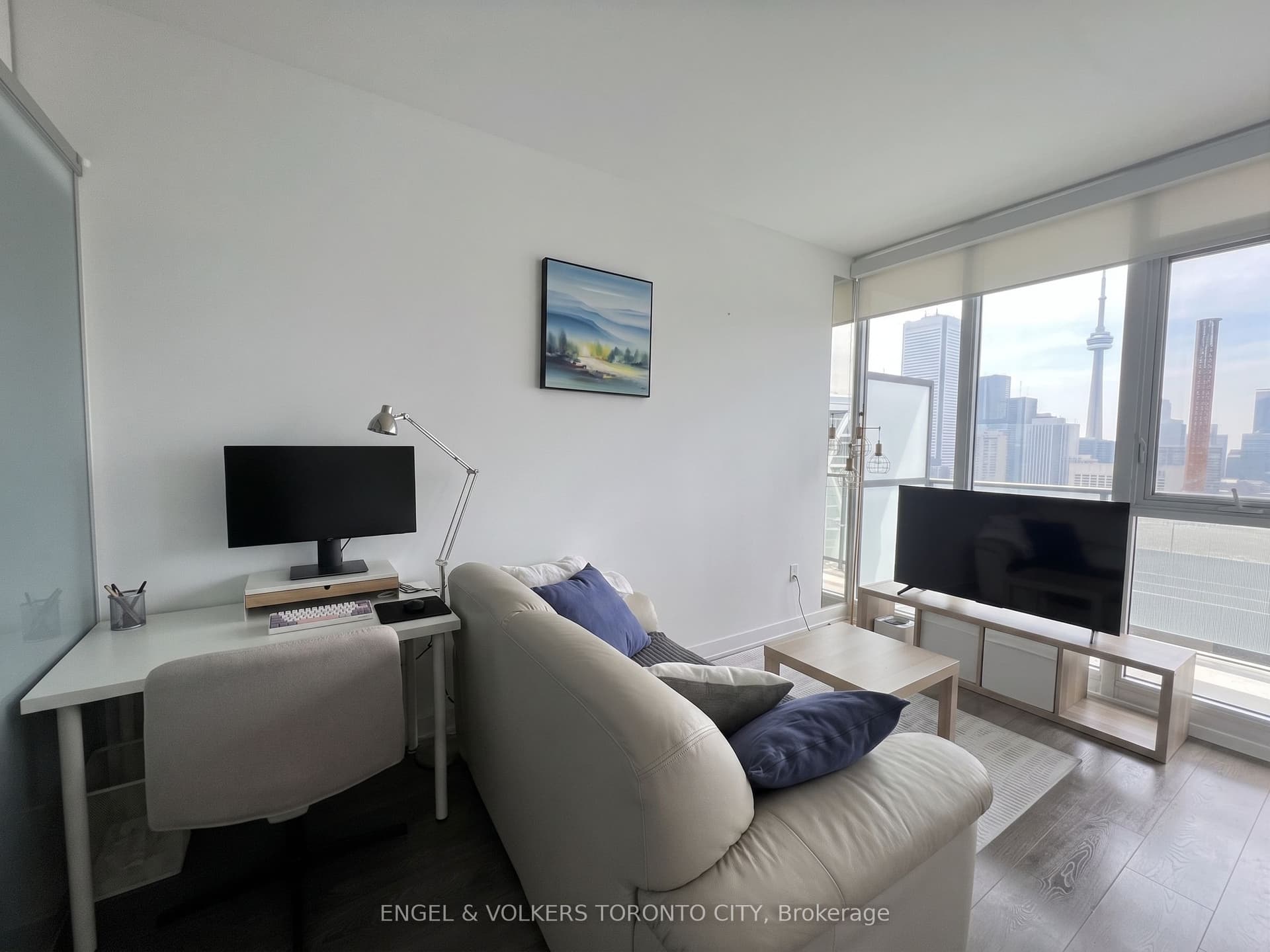 Suite 3705 · Floor 37, Unit 3705 · 426 University Ave
