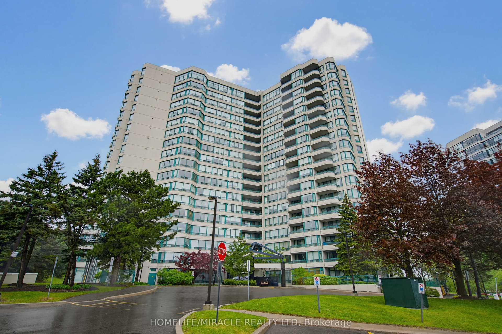 Suite PH211 · Penthouse, Unit PH211 · 7250 Yonge St
