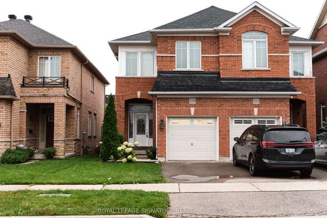Semi-Detached at 3250 Sunlight Street, Mississauga, ON L5M 0G7