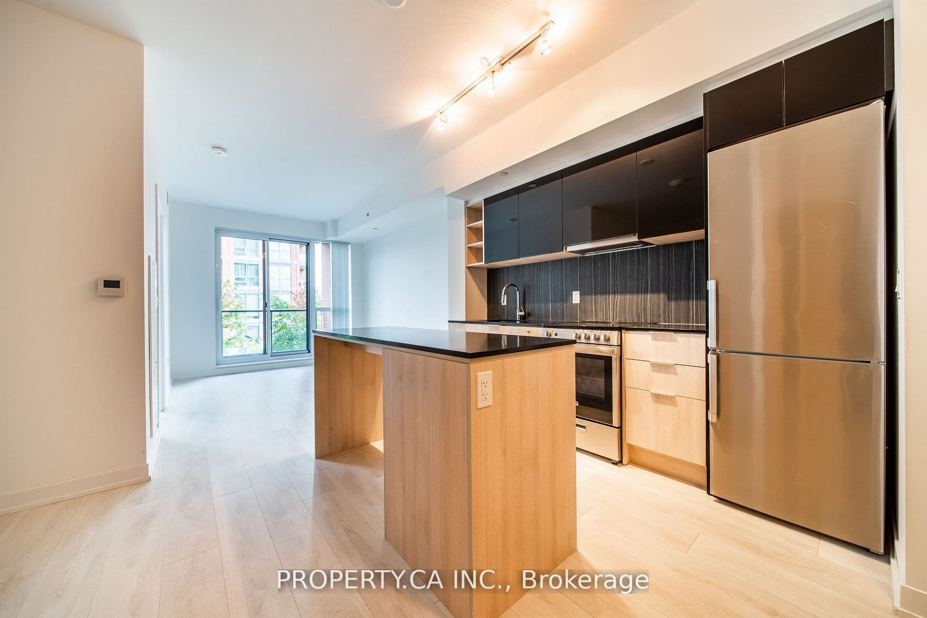 Suite 837 · Floor 8, Unit 837 · 31 Tippett Rd