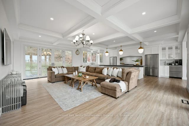 Detached at 27 Vardon Drive, Guelph, ON N1G 1W8