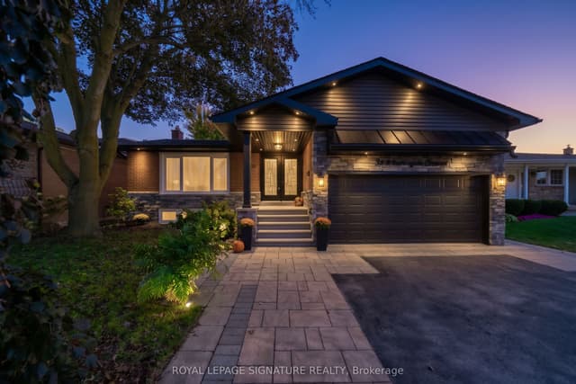 Detached at 3510 Burningelm Crescent, Mississauga, ON L4Y 3L1