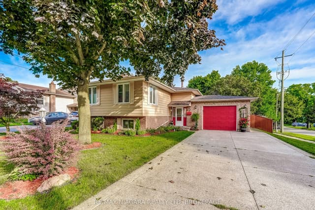 Detached at 33 Hurricane Road, Pelham, ON L0S 1E3