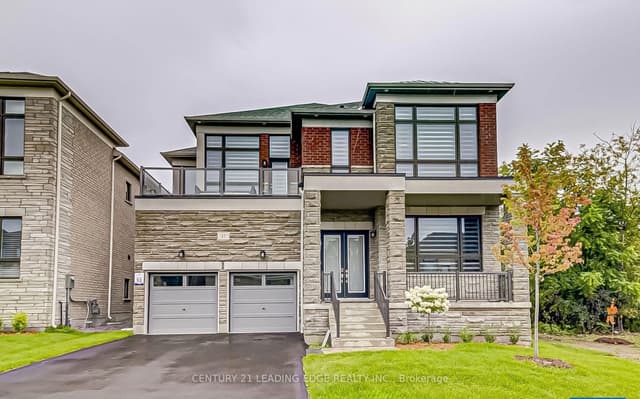 Detached at 37 Woodhaven Avenue, Aurora, ON L4G 3Y1