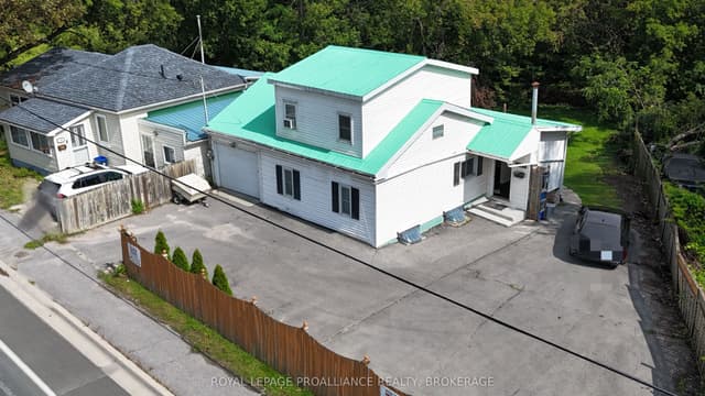 Detached at 1105 Montreal Street, Kingston, ON K7K 3K6