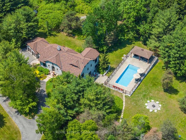Detached at 30 Kingswood Drive, King, ON L7B 1K8