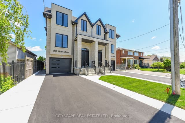 Semi-Detached at 954 Fourth Street, Mississauga, ON L5E 1J9