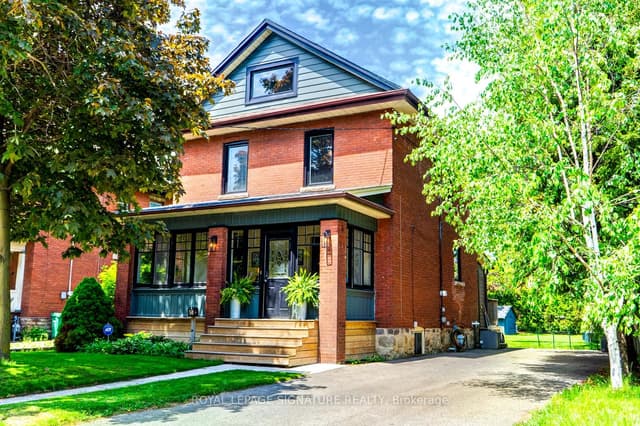 Detached at 50 Rosedale Avenue W, Brampton, ON L6X 1K1