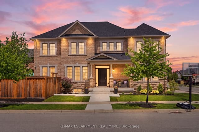 Detached at 4645 Doug Wright Drive, Burlington, ON L7M 0L3