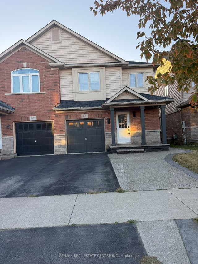 Semi-Detached at Burlington, ON