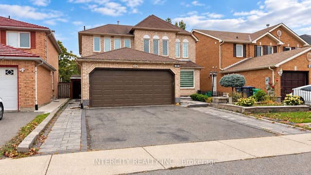 Detached at 159 Moffatt Avenue, Brampton, ON L6Y 4R8