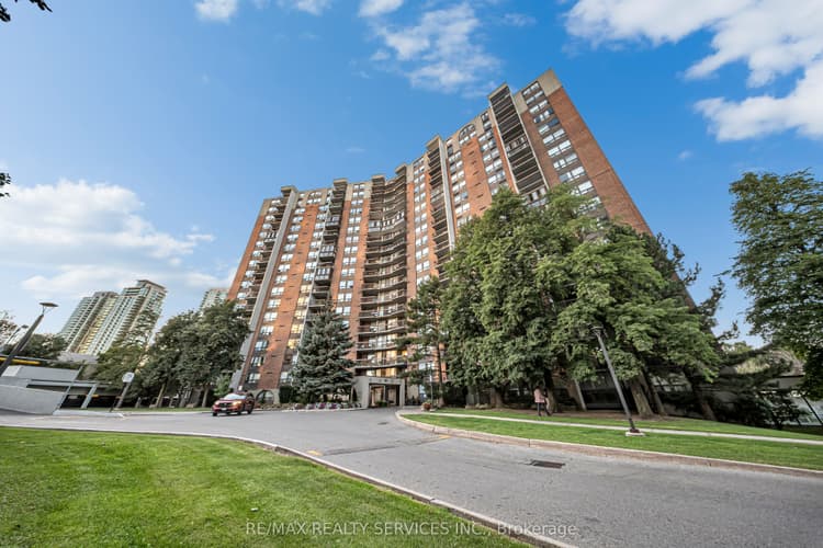 20 Mississauga Valley Boulevard