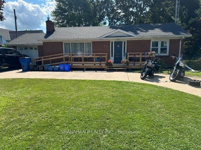 Detached at 133 Main Street E, Chatham-Kent, ON N0P 2C0
