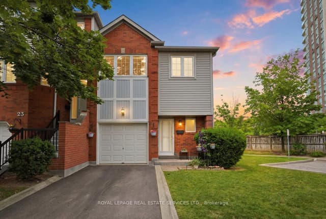 Condo Townhouse at 4605 Donegal Drive 24, Mississauga, ON L5M 4X7