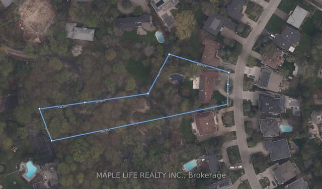 Detached at 16 Brian Cliff Drive, Toronto, ON M3B 2G2, Toronto C13