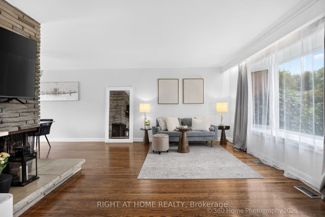 Detached at 100 Perivale Crescent, Toronto, ON M1J 2C3, Toronto E09