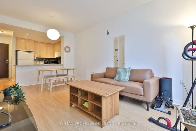 Condo Apartment at 85 Bloor Street E 1608, Toronto, ON M4W 3Y1, Toronto C08