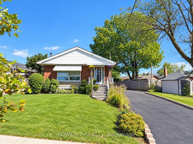 Detached at 3 Brantwood Drive, Toronto, ON M1H 2G5, Toronto E09