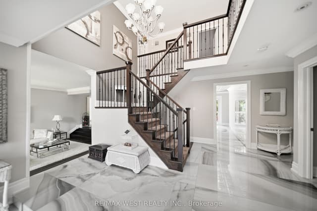 Detached at 179 Ellis Avenue, King, ON L0G 1N0
