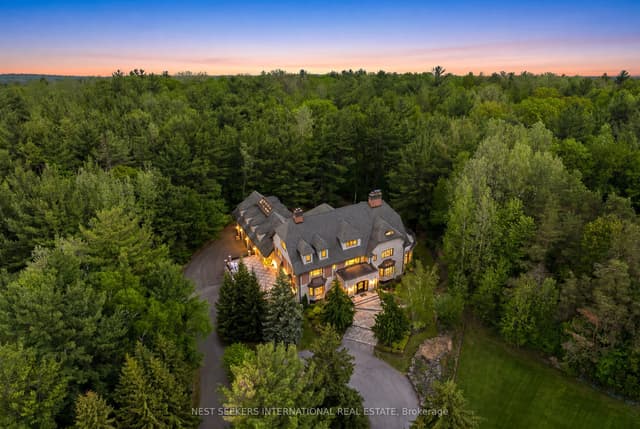 Detached at 35 Kingswood Drive, King, ON L7B 1K8