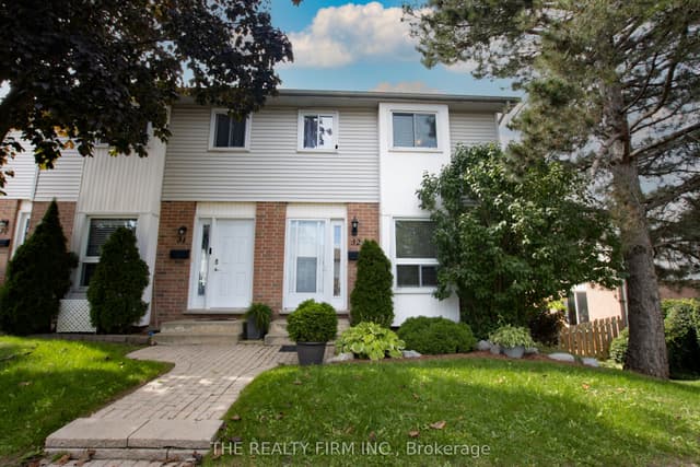 Condo Townhouse at 110 Deveron Crescent 32, London South, ON N5Z 4W7