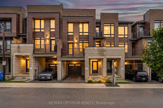 Att/Row/Townhouse at 15 Gunton Street, Aurora, ON L4G 4A9