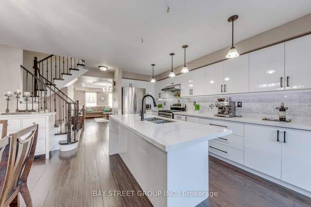 Semi-Detached at 213 Littlewood Drive, Oakville, ON L6H 6T8