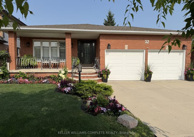 Detached at 32 Highbury Drive, Hamilton, ON L8J 2T4