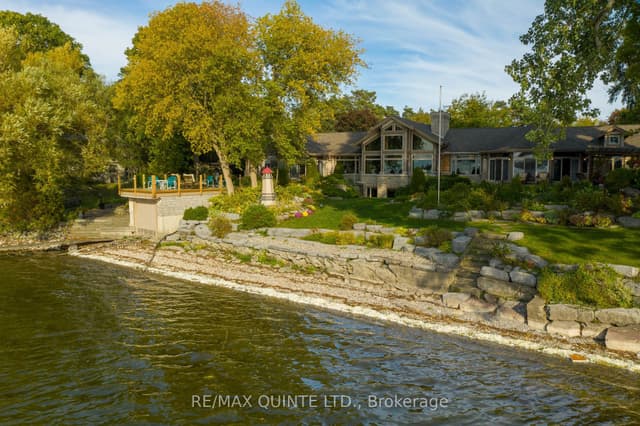 Detached at 18 Loop Lane, Prince Edward County, ON K0K 2T0