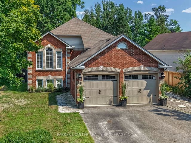 Detached at 61 Dyer Drive, Wasaga Beach, ON L9Z 1E4