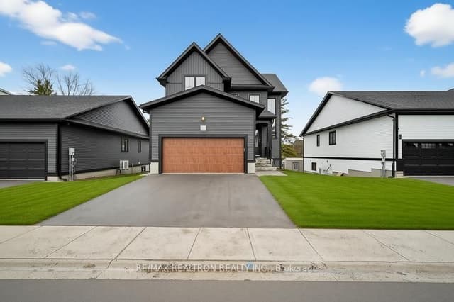 Detached at 297 Whiting Street 5, Ingersoll, ON N5C 3W5
