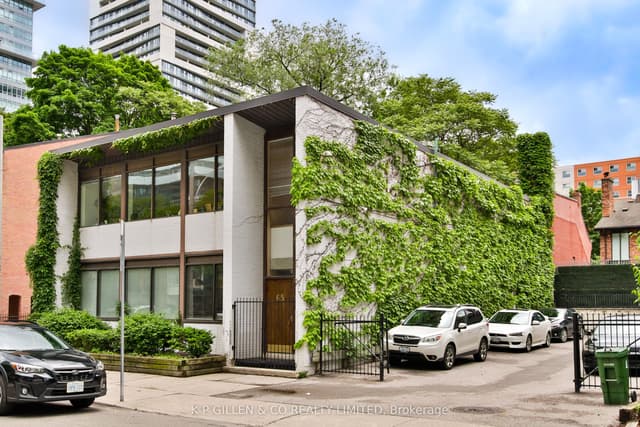 Office at 65 Granby Street, Toronto, ON M5B 1H8, Toronto C08