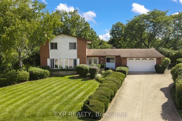 Detached at 3546 Eton Crescent, Niagara Falls, ON L2J 3B5