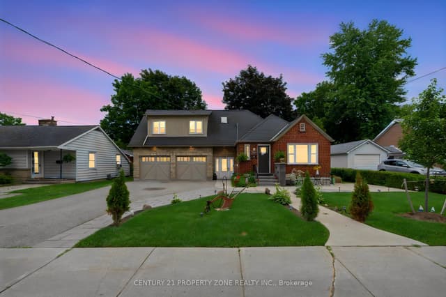 Detached at 74 John Street, Orangeville, ON L9W 2P8