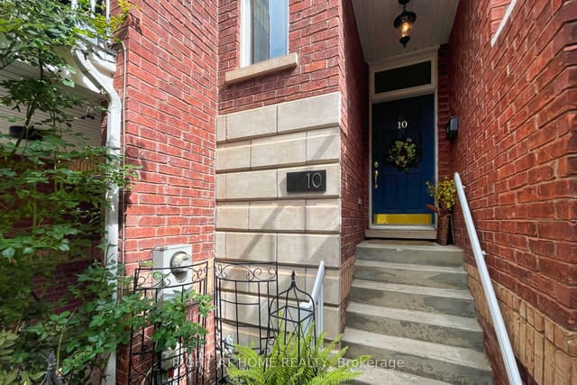 Att/Row/Townhouse at 120 BRONTE Road 10, Oakville, ON L6L 3C1