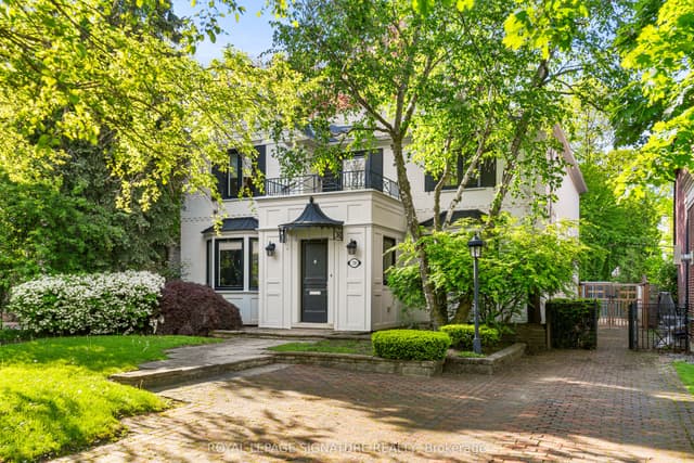 Detached at 230 Strathallan Wood, Toronto, ON M5N 1T4, Toronto C04