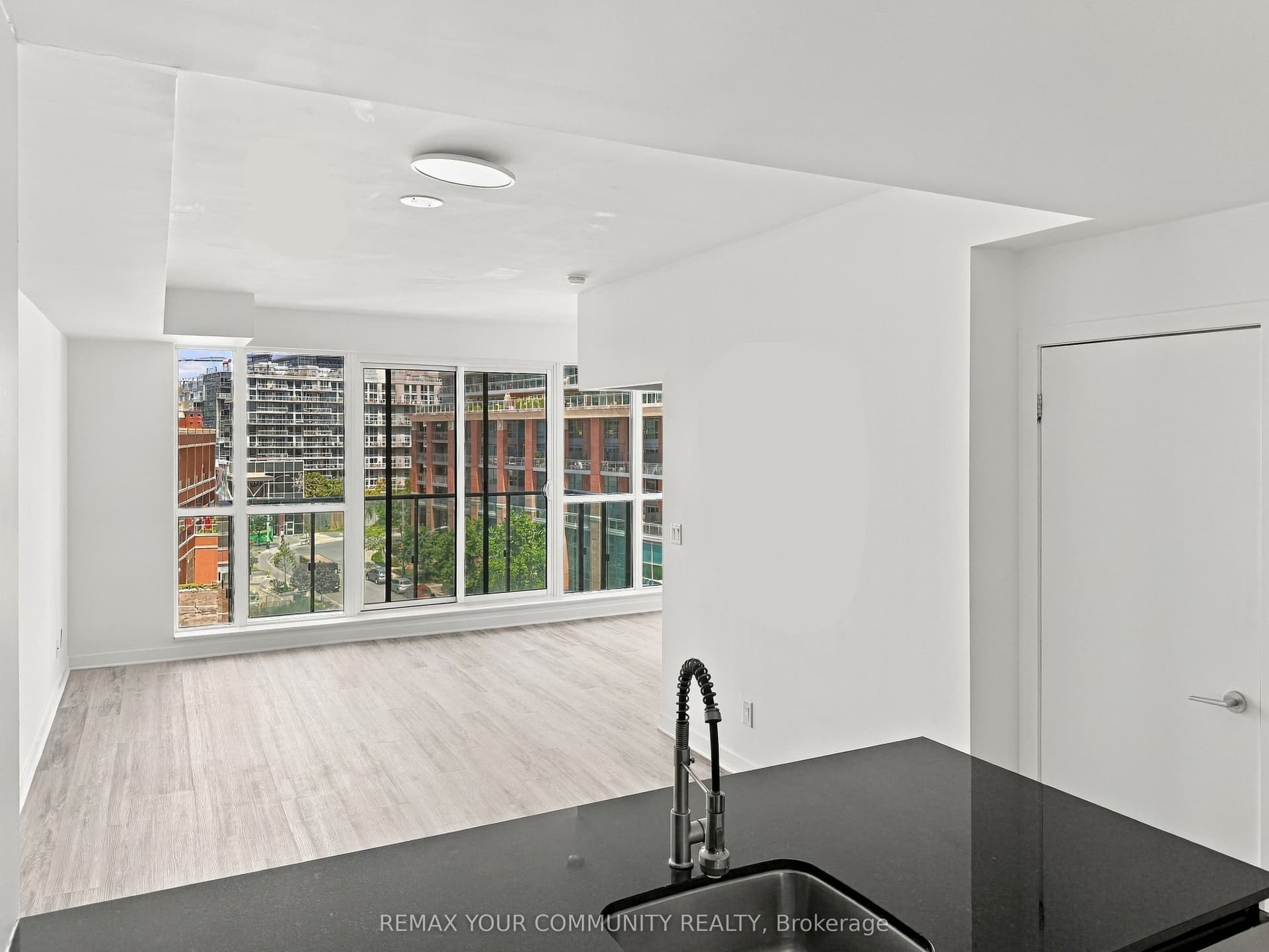 Suite 618 · Floor 6, Unit 618 · 150 East Liberty St