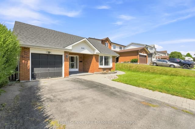 Detached at 640 Hillcroft Street, Oshawa, ON L1G 7K6