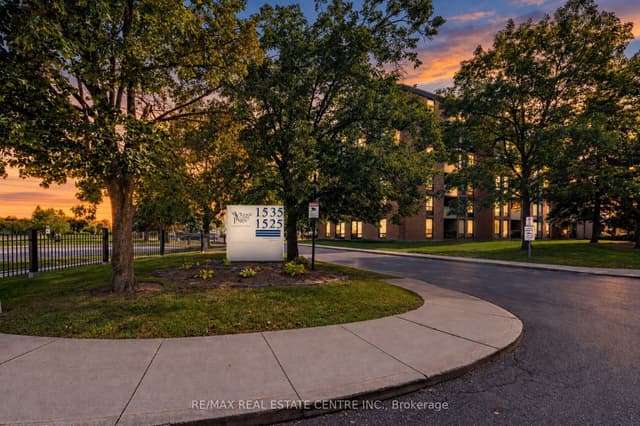 Condo Apartment at 1525 Diefenbaker Court 315, Pickering, ON L1V 3W1