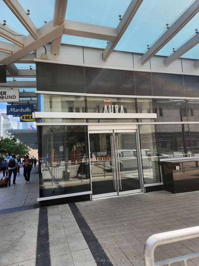 Commercial Retail at 384 Yonge Street 47, Toronto, ON M5G 2K2, Toronto C01