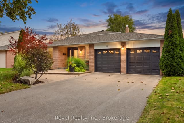 Detached at 35 John Dexter Place, Markham, ON L3P 3G2