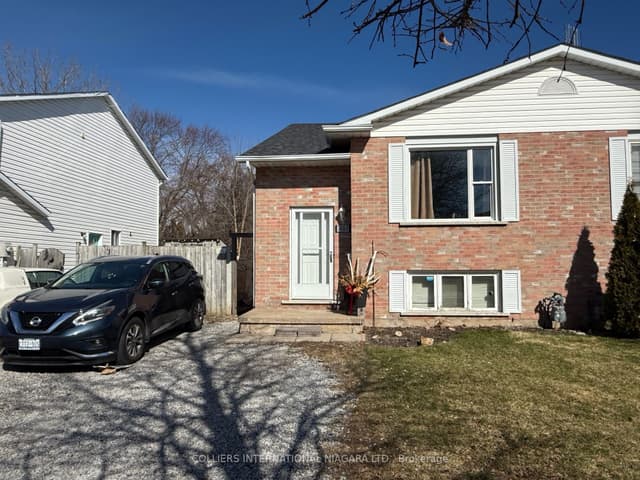 Semi-Detached at 7669 Trackview Street, Niagara Falls, ON L2H 2Z6