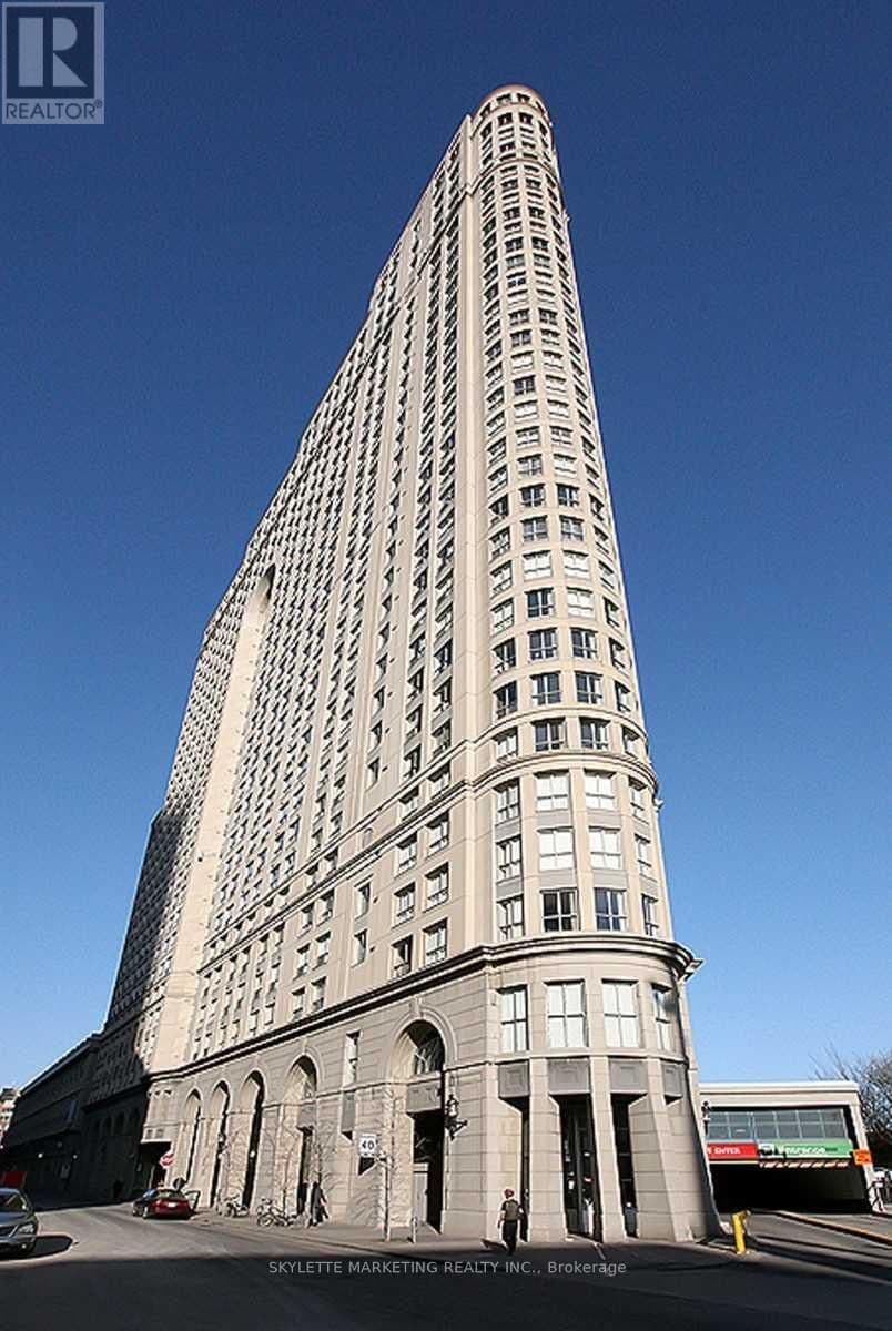 Suite 3203 · Floor 32, Unit 3203 · 25 The Esplanade