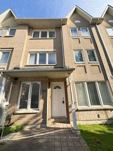 Condo Townhouse at 29 Rosebank Drive 707, Toronto, ON M1B 5Y7, Toronto E11