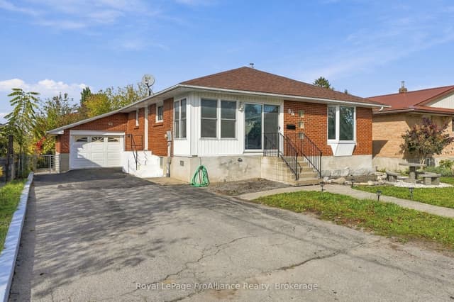 Detached at 66 Tracey Street, Belleville, ON K8P 2R8