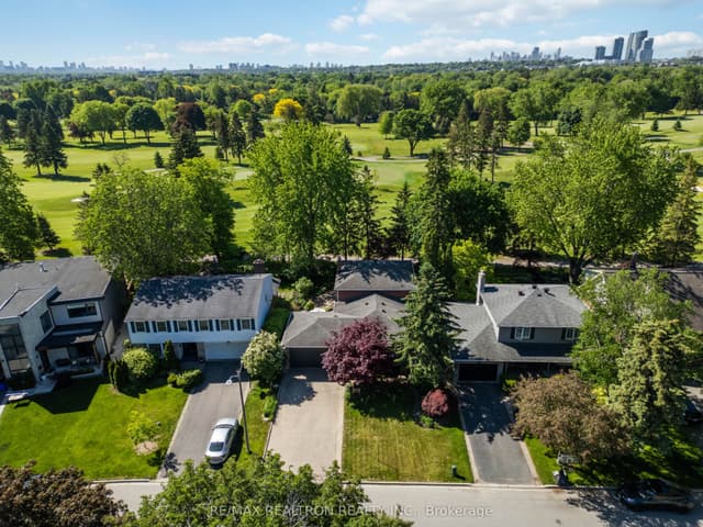 Detached at 49 Apple Orchard Path, Markham, ON L3T 3B5
