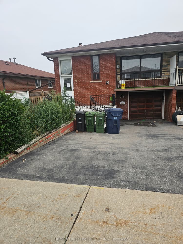 9 SONGWOOD Drive